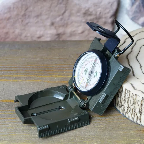 foto kompas Levenhuk DC65,  10